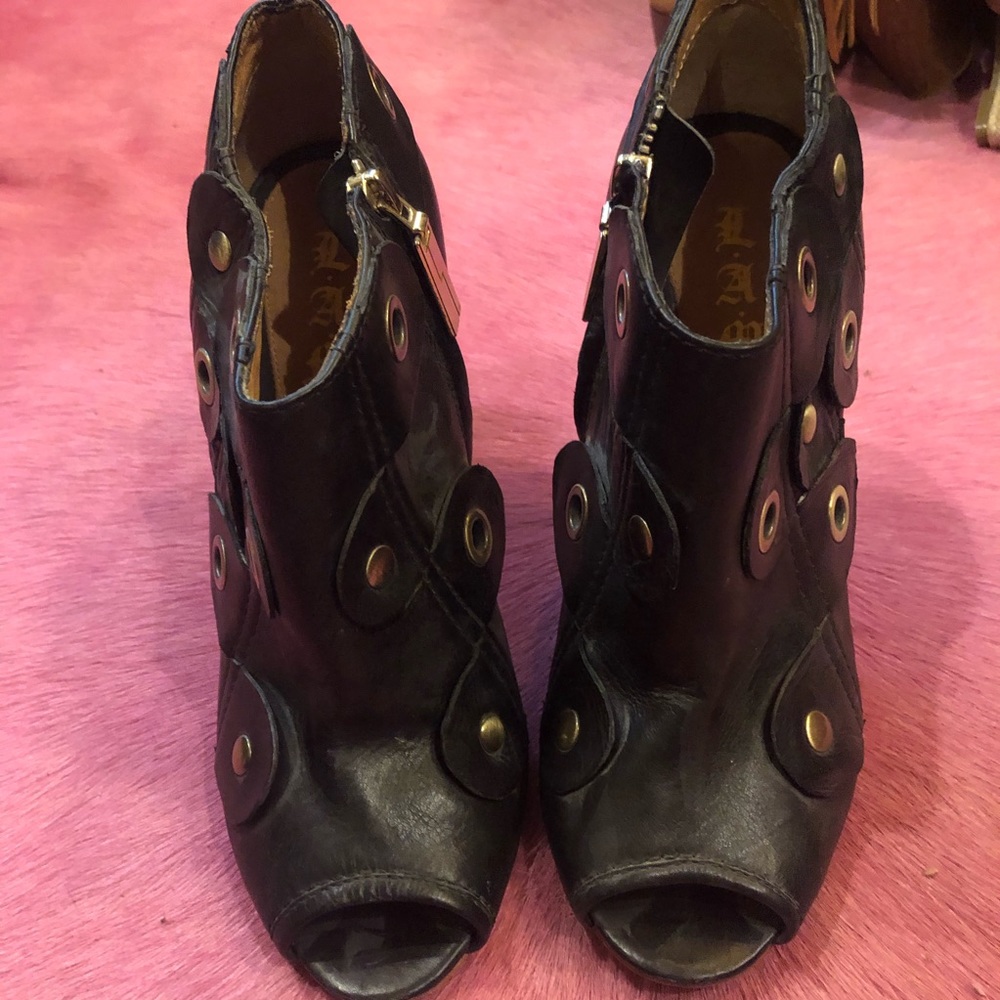 LAMB heels